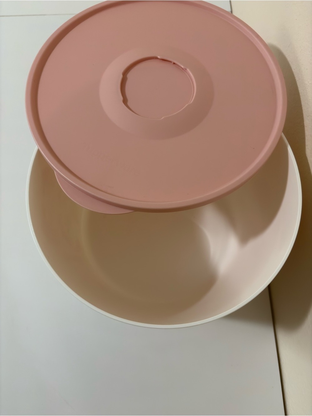 TUPPERWARE SERVING BOWL 6.6L. 28 CUP PINK CARNATION FLOWERS - Picture 5 of 14